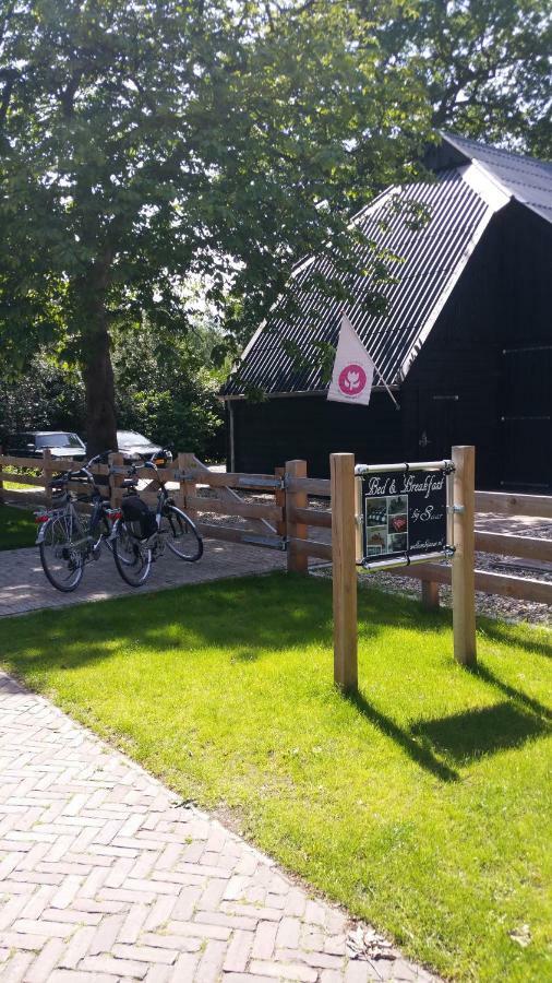 Bij Saar Bed & Breakfast Zwinderen Exterior photo